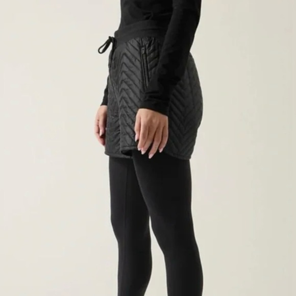 NWT Athleta Solstice Relaxed Fit Shorts - Picture 2 of 13